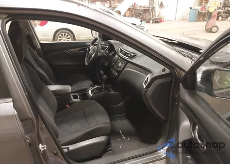 2015 Nissan Rogue S z USA, uszkodzony, nr VIN KNMAT2MV0FP568570